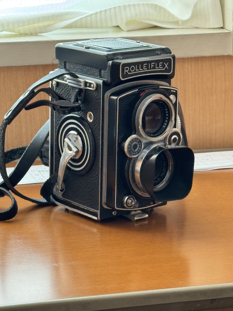 病棟で見せていただいたRolleiflex 3.5C フィルム二眼レフカメラ