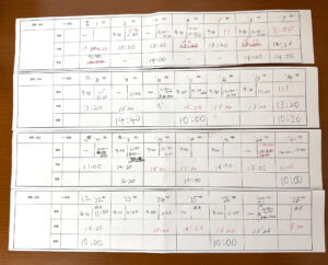 2025年12月の理学療法・作業療法・言語療法の予定表。午前9時開始の理学療法が多く、午後に作業療法が配置された回復期病棟でのリハビリ記録。